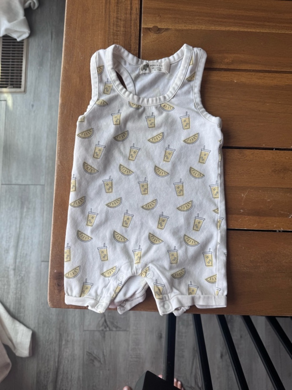 Monica + Andy Romper Lemonade Size 0-3 mos